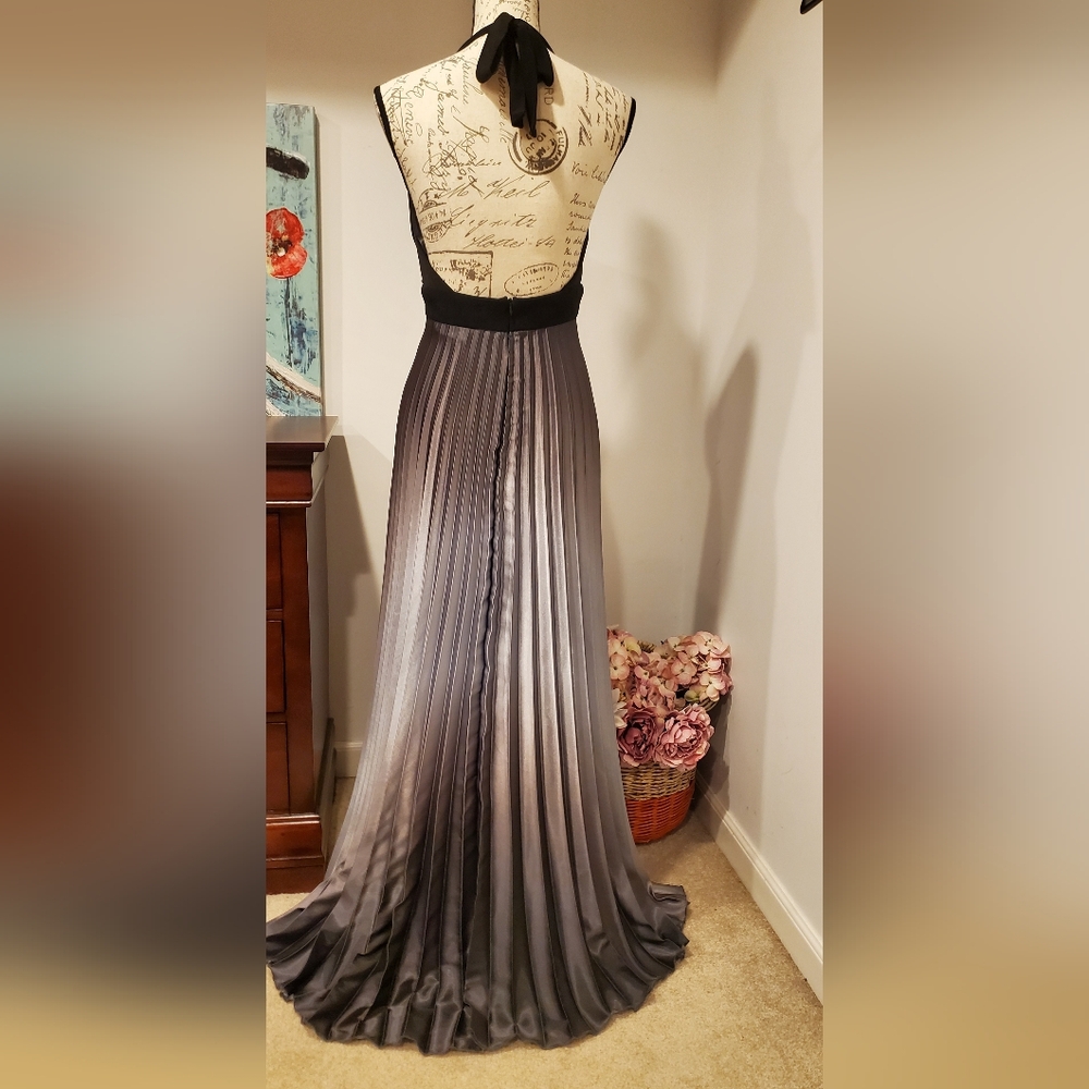 XSCAPE Women's Halter Neck,Open Back, Pleated Black /Silver Maxi Dress Size 8. - Picture 2 of 12